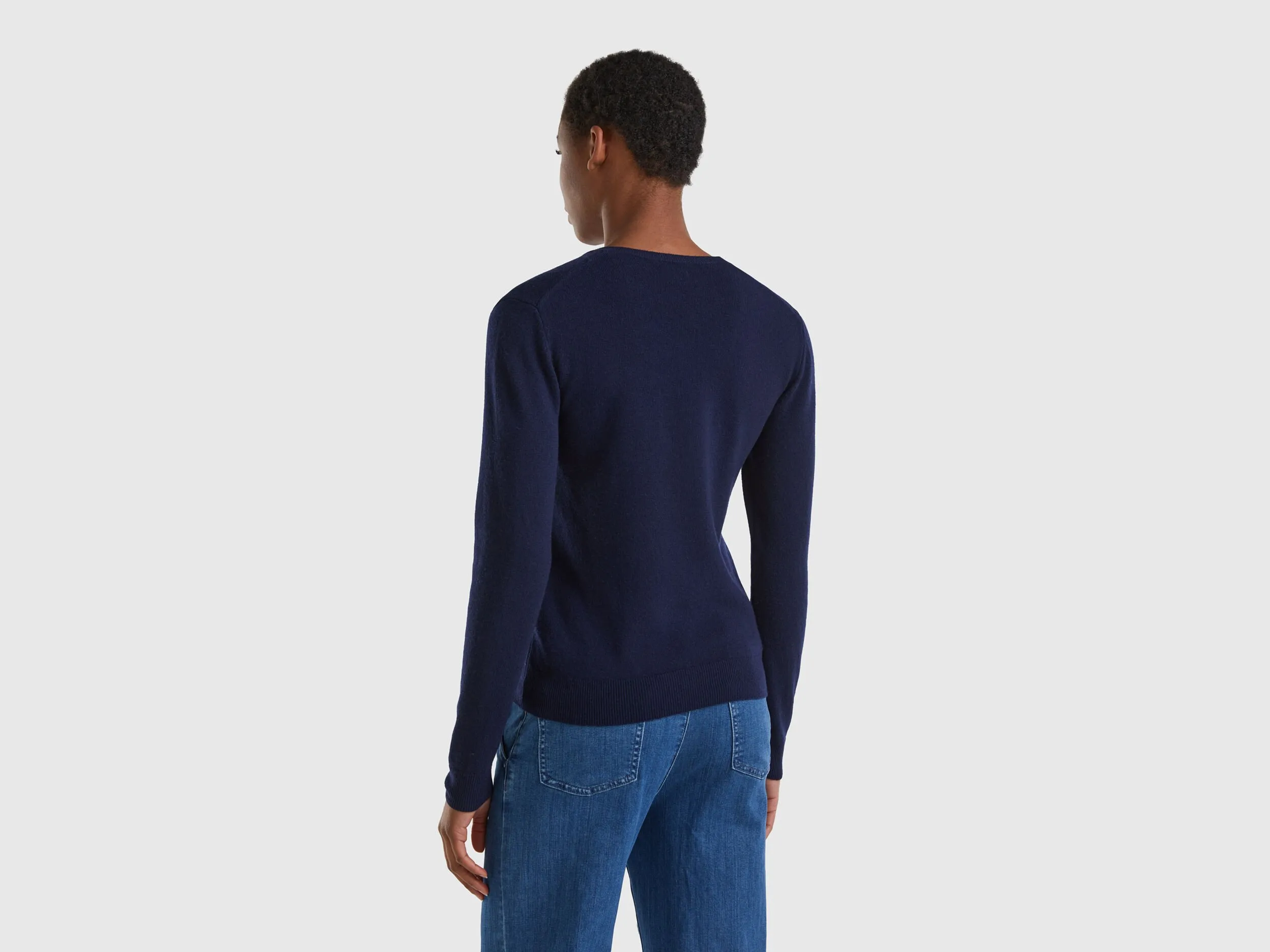 Dark blue V-neck sweater in pure Merino wool - Dark Blue | Benetton