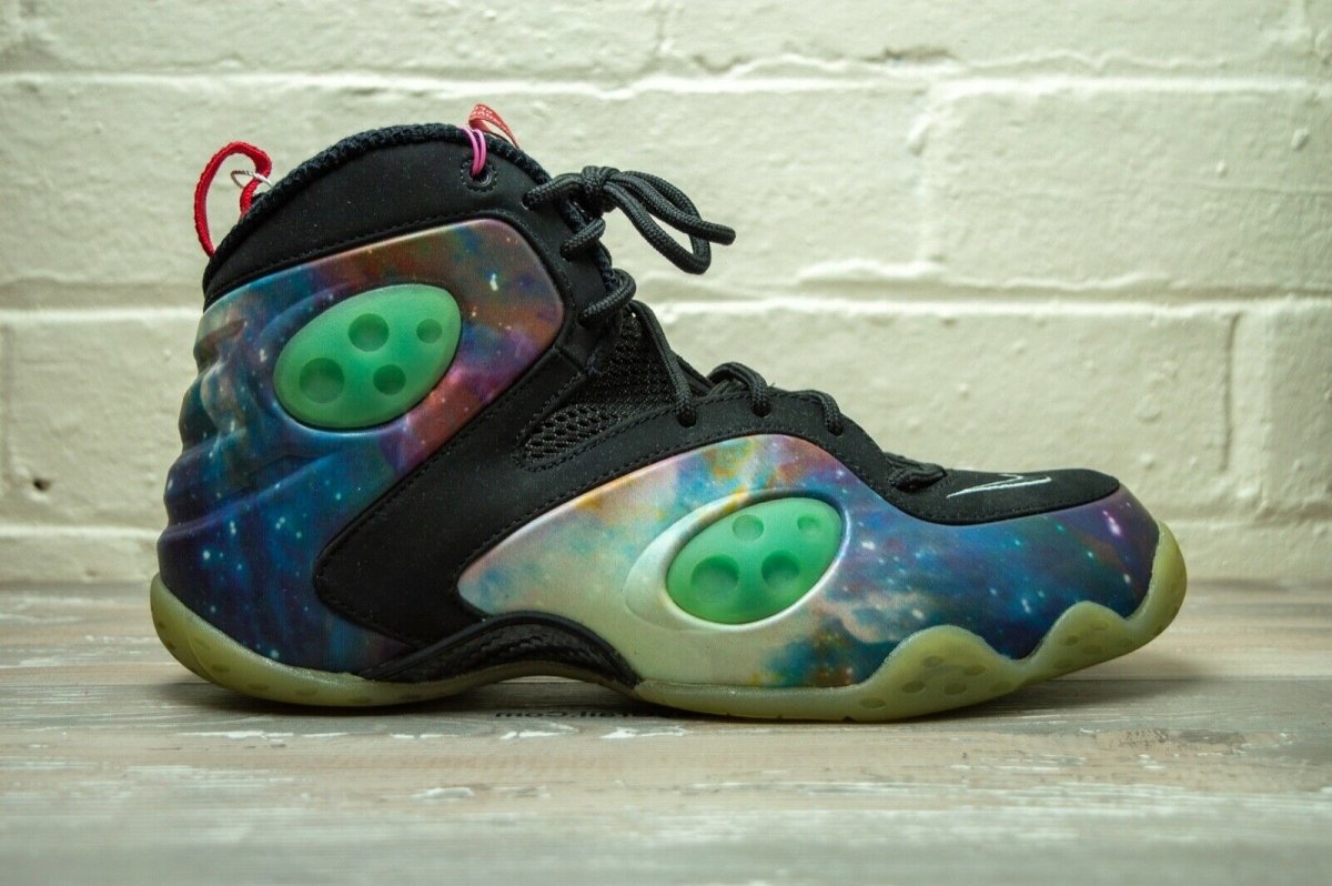 Nike Zoom Rookie NRG Galaxy Sole Collector 558622 002