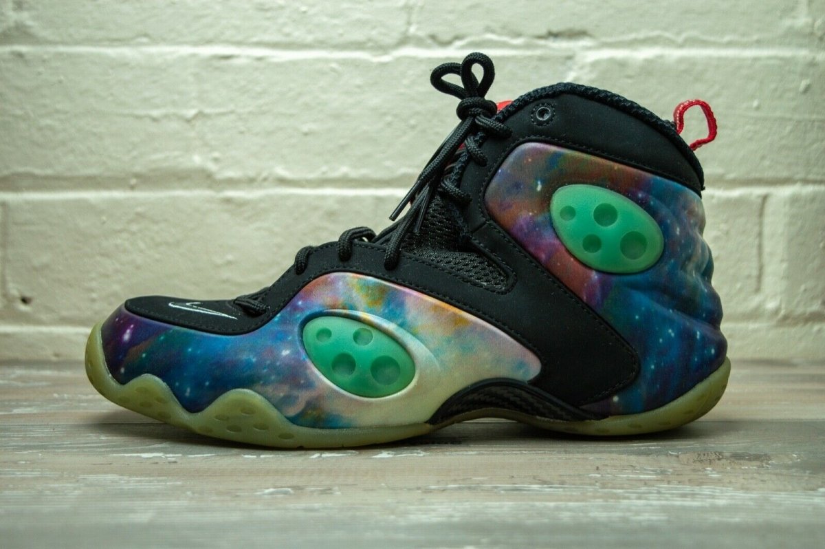 Nike Zoom Rookie NRG Galaxy Sole Collector 558622 002